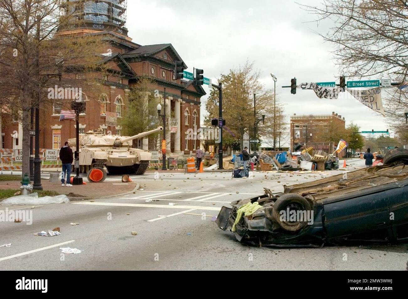 EXCLUSIVE!! General views of the set for the movie "Zombieland