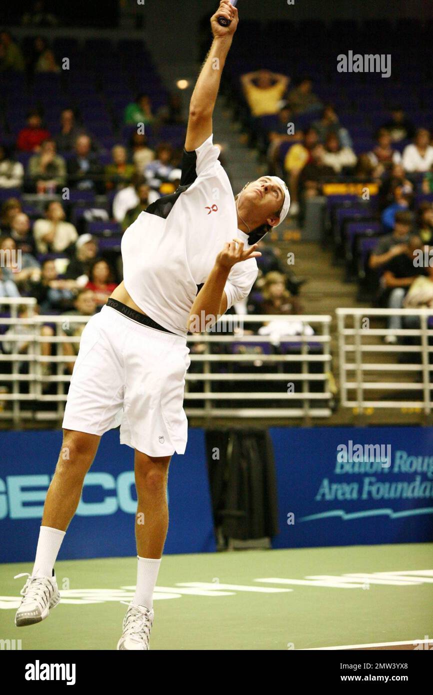 Andy Roddick competes on the court at the Advanta World TeamTennis (WTT ...