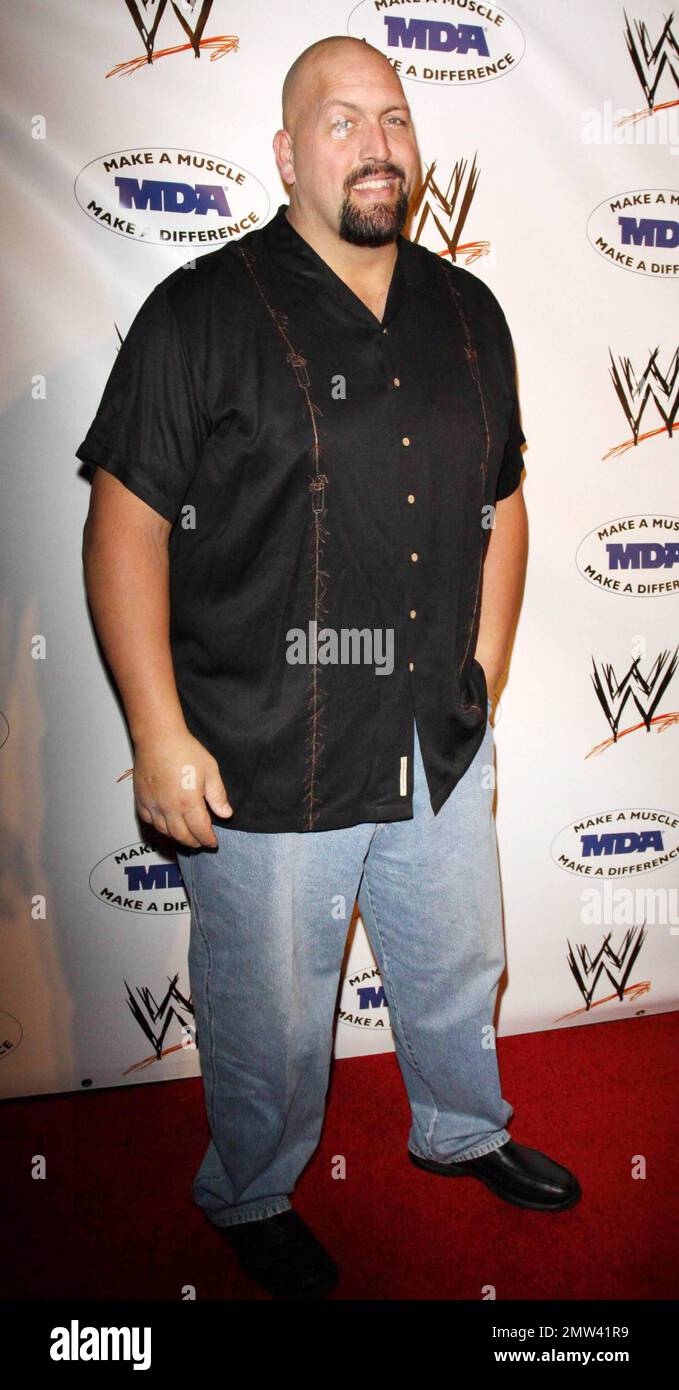 Big Show (aka Paul Wight) poses on the red carpet at the annual WWE SummerSlam kickoff party in