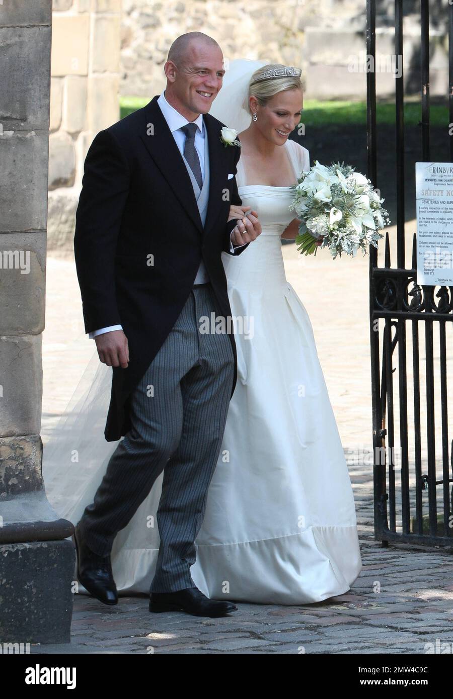Zara Philips and Mike Tindell Wedding Day, Canondale Kirk, Scotland, UK, 30th July 2011. Stock Photo