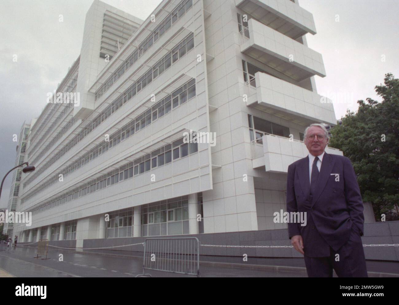 American architect Richard Meier standing outside the Canal+ ...