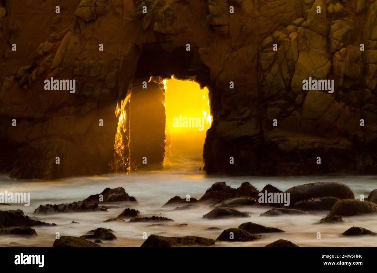 pfeiffer beach big sur ca