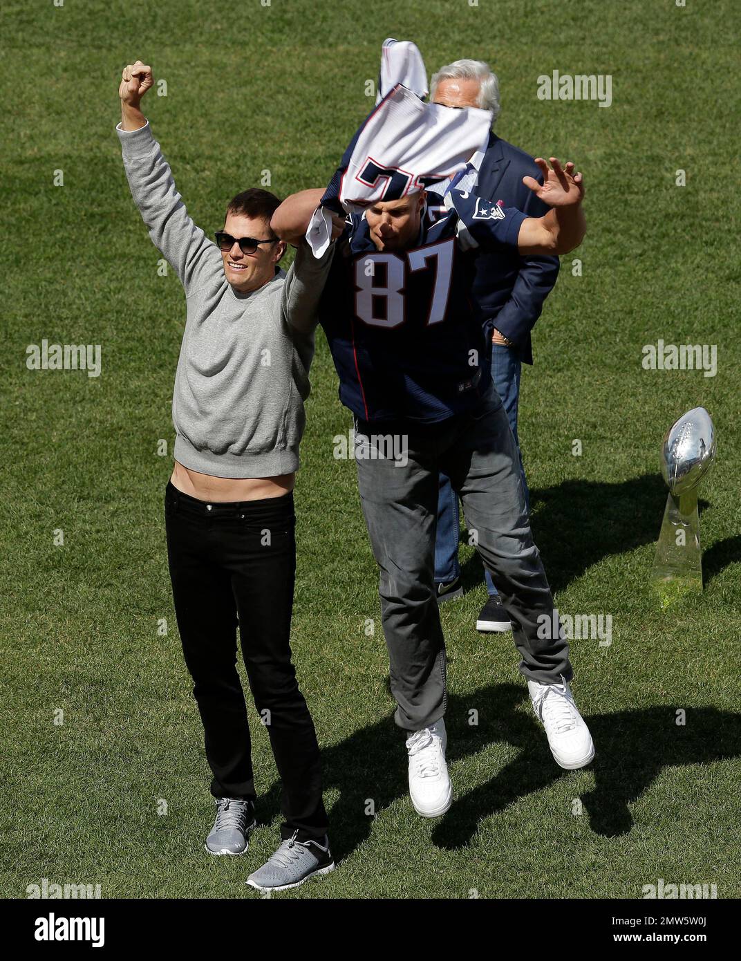 Rob Gronkowski 'steals' Tom Brady's jersey at Red Sox opening day, NFL  News