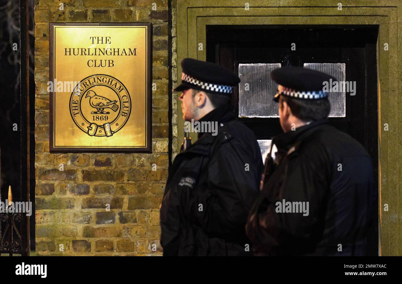Police officers outside the Hurlingham Club in London where the 1922 Committee are holding their centenary dinner. Picture date: Wednesday February 1, 2023. Stock Photo