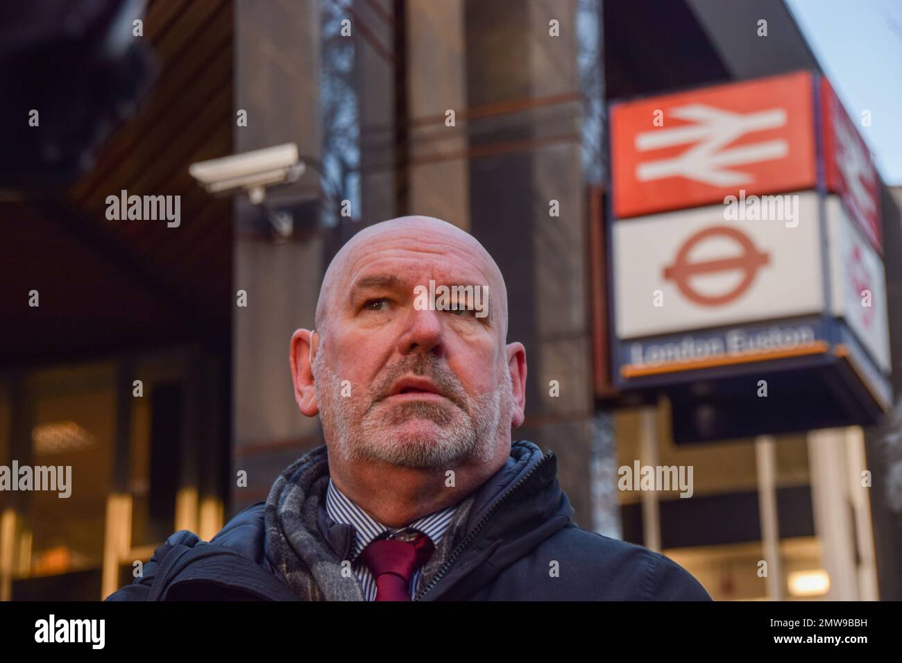 London, UK. 1st February 2023. ASLEF general secretary Mick Whelan speaks to the media at the picket outside Euston Station as train drivers go on strike. The day has seen around half a million people staging walkouts around the UK, including teachers, university staff, public service workers and train drivers. Stock Photo