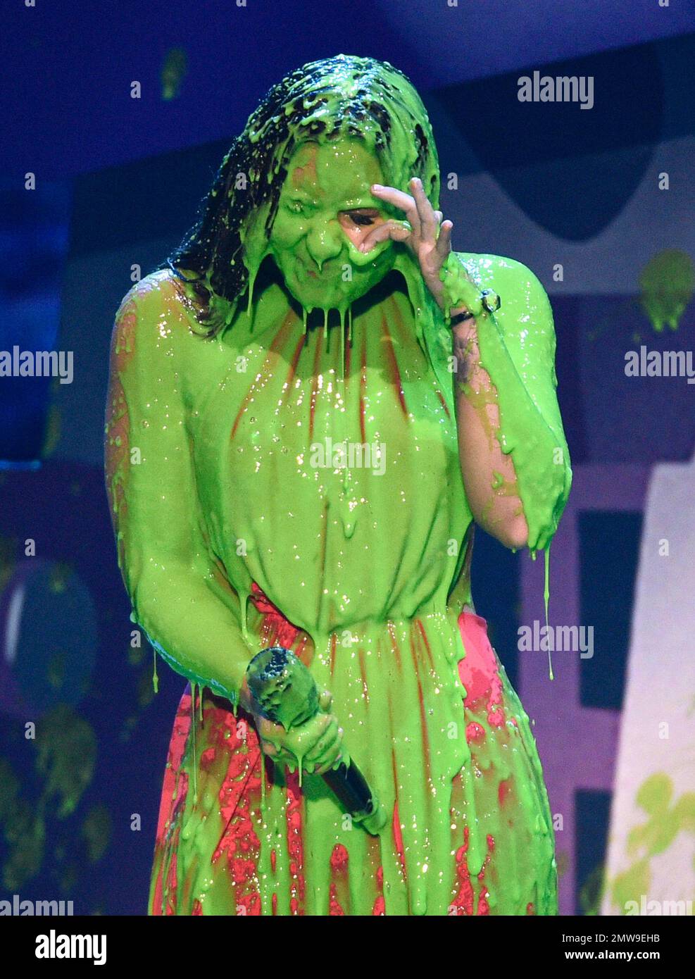 demi lovato green dress Demi Lovato Style CV