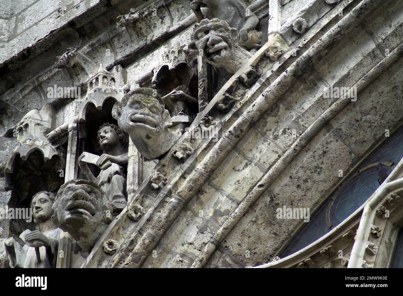 Chartres, Francja, France, Frankreich, Cathédrale Notre-Dame, Cathedral of Our Lady, Kathedrale, Katedra, Mascarons as decoration of the portal, 怪面雕飾 Stock Photo