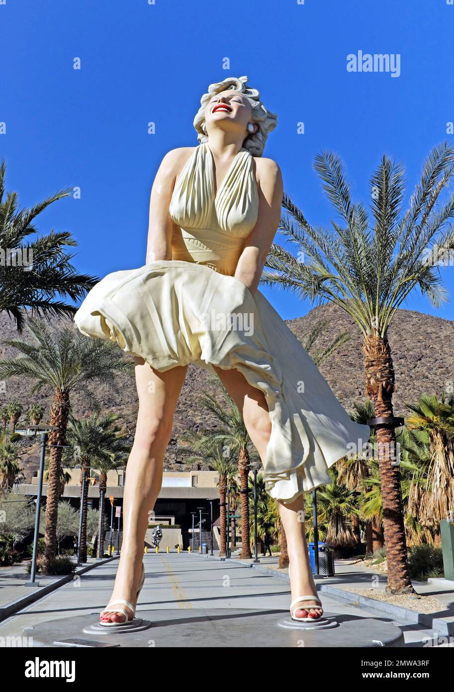 'Forever Marilyn', the 26-foot Marilyn Monroe sculpture by Steward Johnson, in front of the Palm Springs Museum of Art in Palm Springs, California. Stock Photo