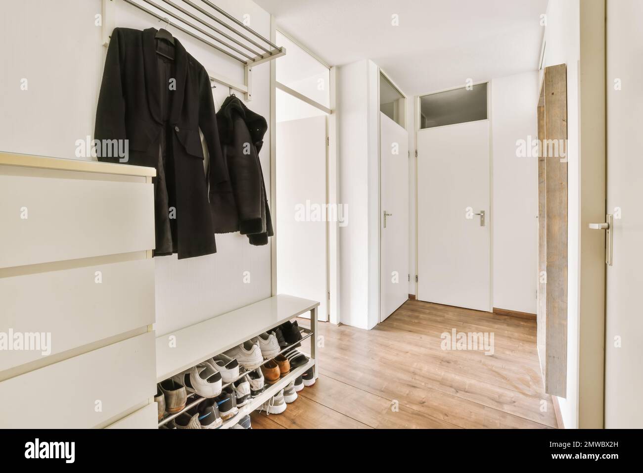Walk in closet hi-res stock Page photography - images - and 12 Alamy