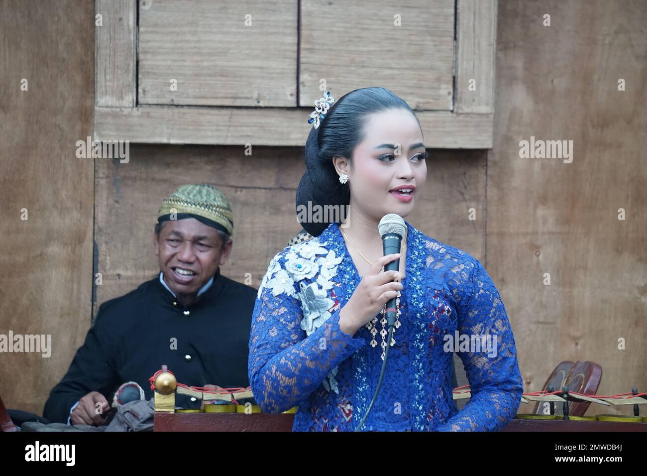 The sinden (Javanese singer traditional song) on Blitar Jadul. Blitar jadul was held for the anniversary of the city of Blitar Stock Photo