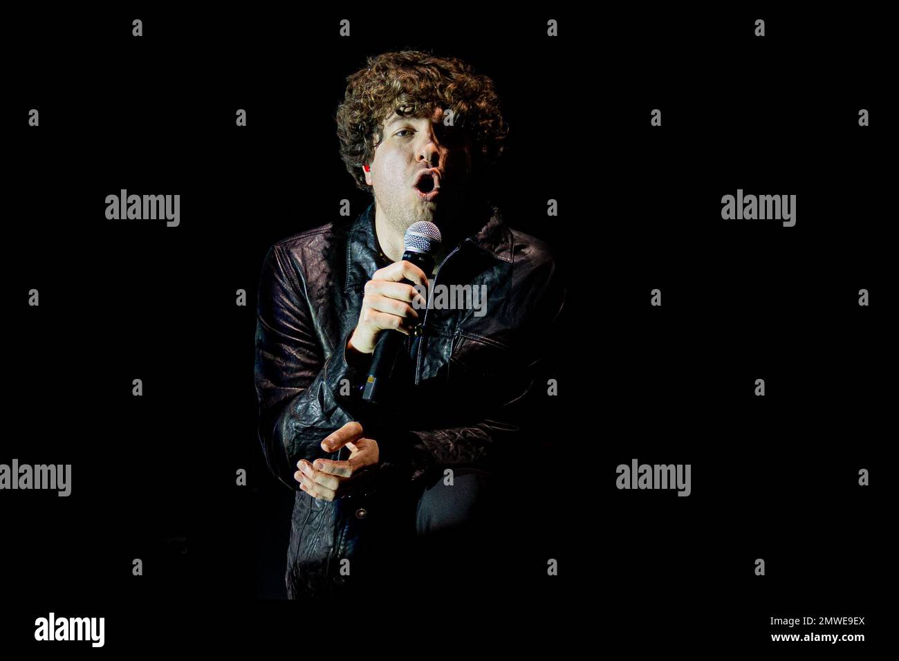 Italy 1 Februray 2023 The Kooks - Inside in / Inside out 15th Anniversary Tour - live at Fabrique Milan © Andrea Ripamonti / Alamy Stock Photo