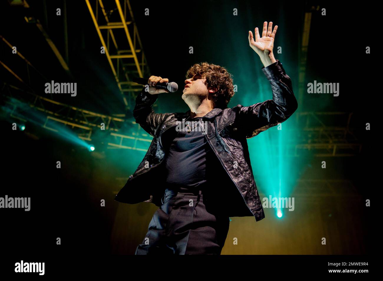 Italy 1 Februray 2023 The Kooks - Inside in / Inside out 15th Anniversary Tour - live at Fabrique Milan © Andrea Ripamonti / Alamy Stock Photo