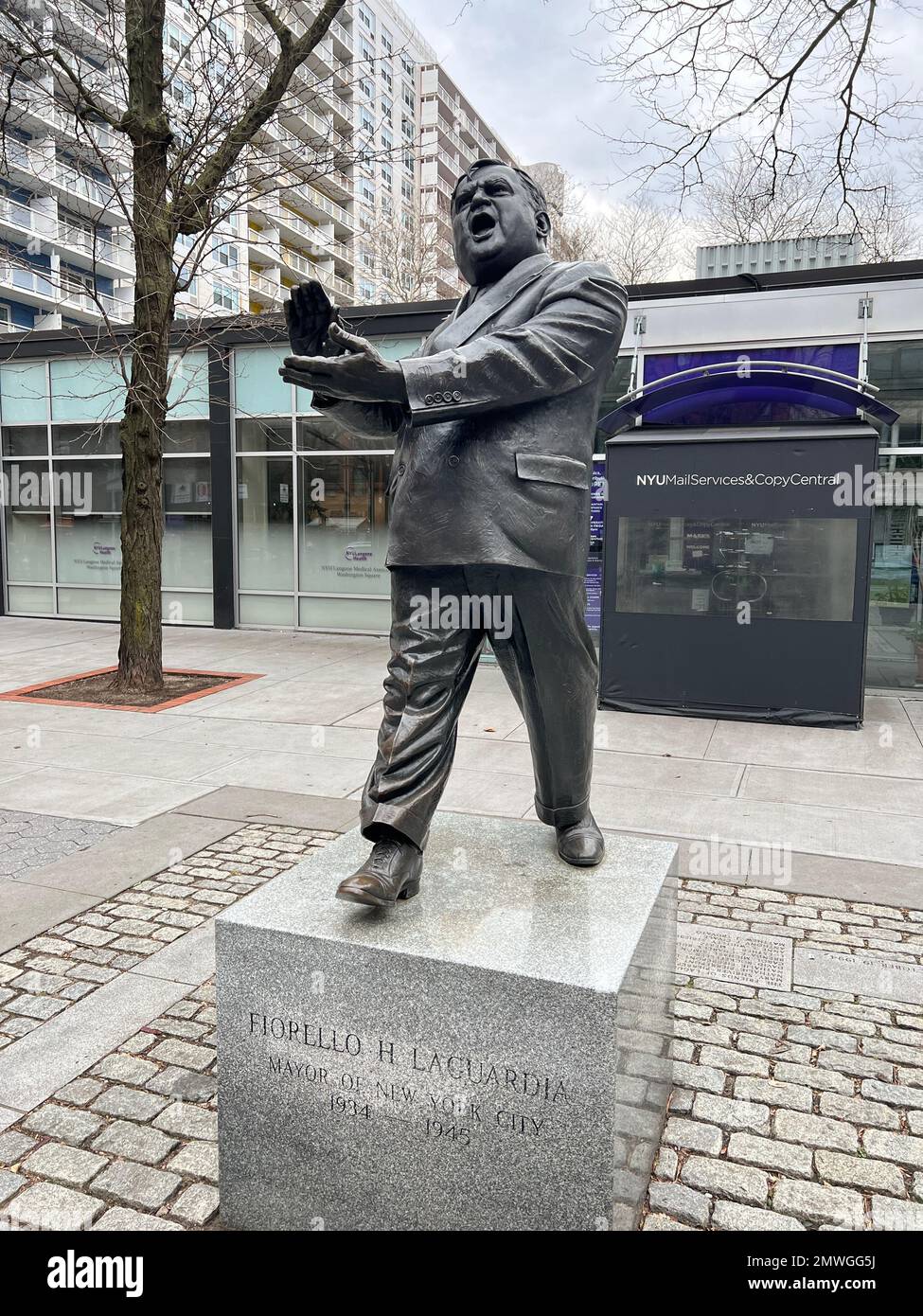 Statue of Fiorello H. LaGuardia, 99th mayor of New York City from 1934 to 1945. Sculptor Neil Estern. 1994 Stock Photo