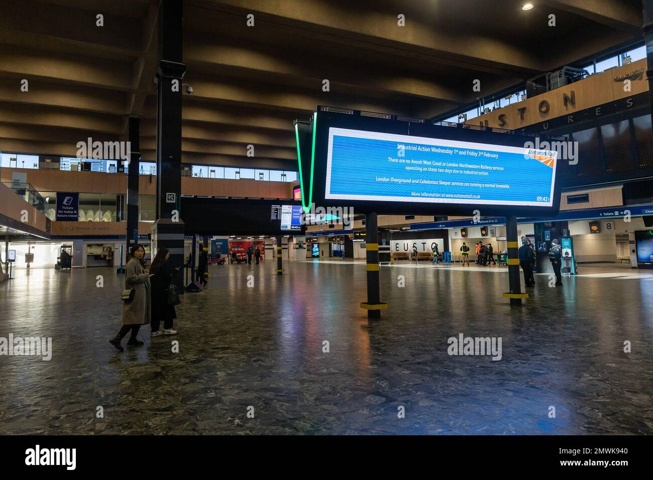 london-uk-01st-feb-2023-general-view-of-an-empty-euston-station-in