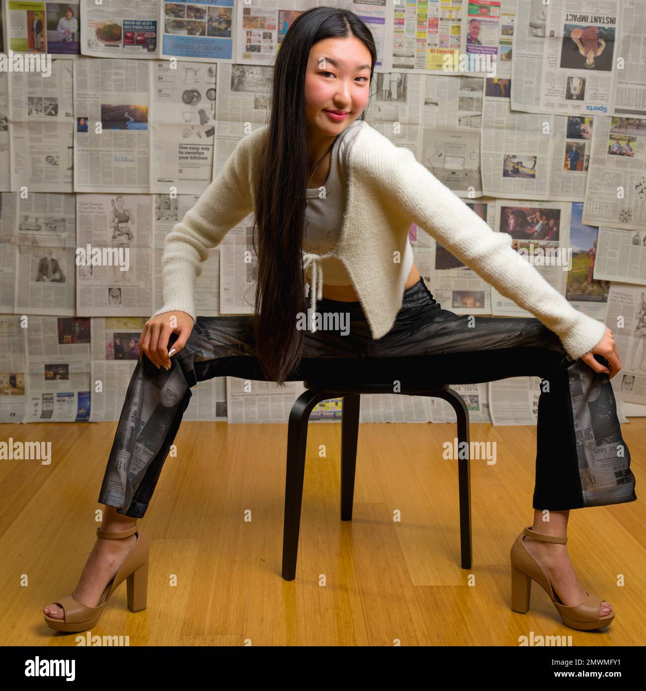 Tall asian girl hi-res stock photography and images - Page 7 - Alamy