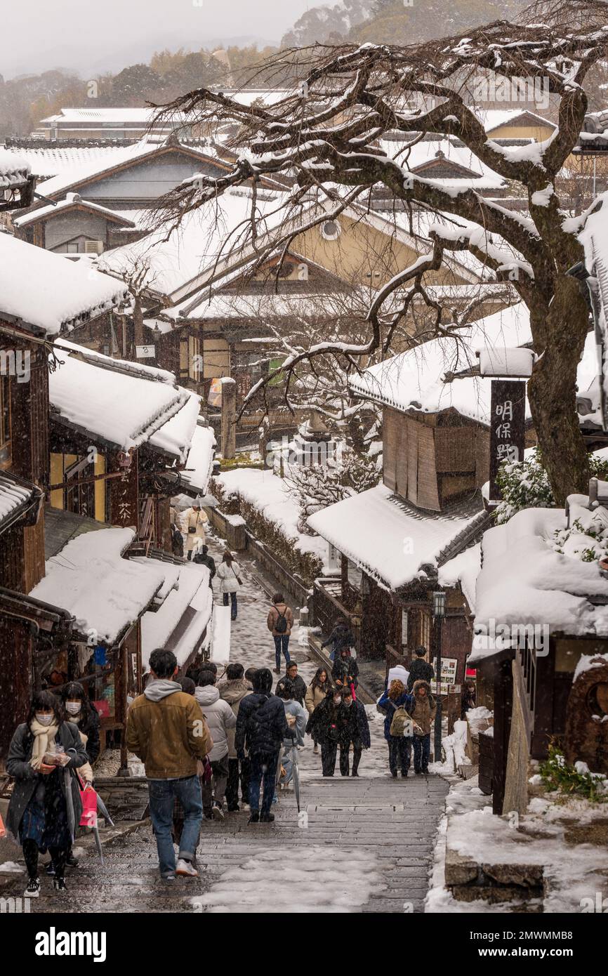 Kyoto, Japan. Sannen-zaka slope with snow in winter. Sannenzaka. Stock Photo