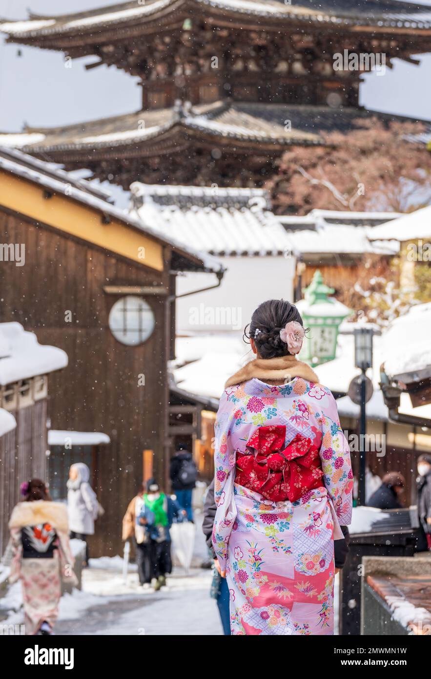 Japanese in winter dress hi-res stock photography and images - Alamy
