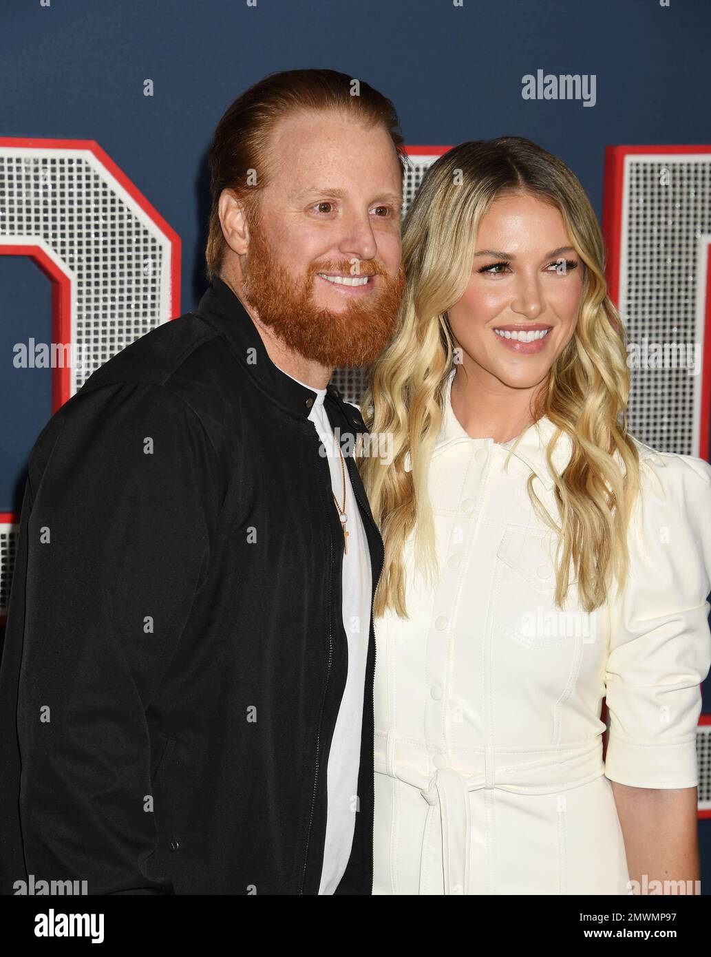 LOS ANGELES, CALIFORNIA - JANUARY 31: (L-R) Justin Turner and Kourtney ...