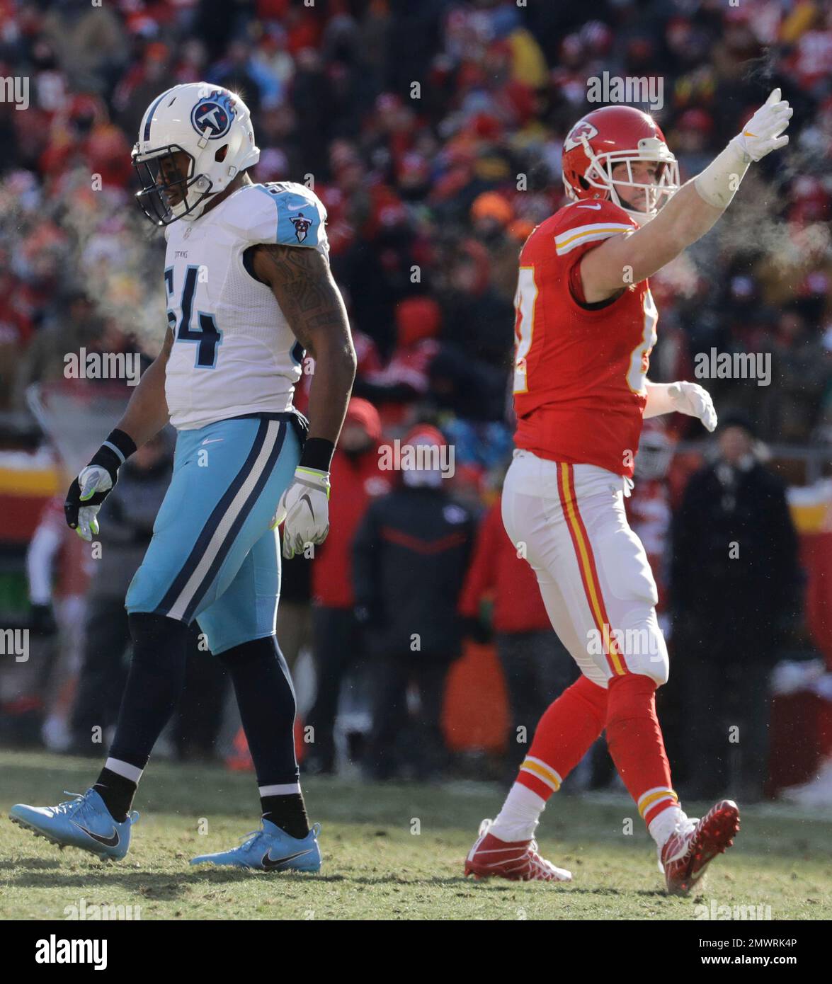 Kansas City Chiefs tight end Travis Kelce (87) celebrates a catch
