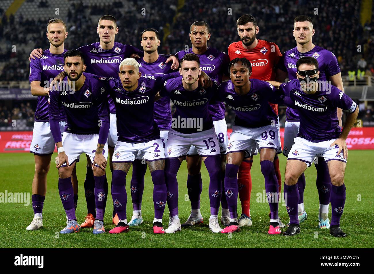 Florence, Italy. 01 February 2023. Players of ACF FIorentina pose for a  team photo prior to the Coppa Italia football match between ACF Fiorentina  and Torino FC. Credit: Nicolò Campo/Alamy Live News