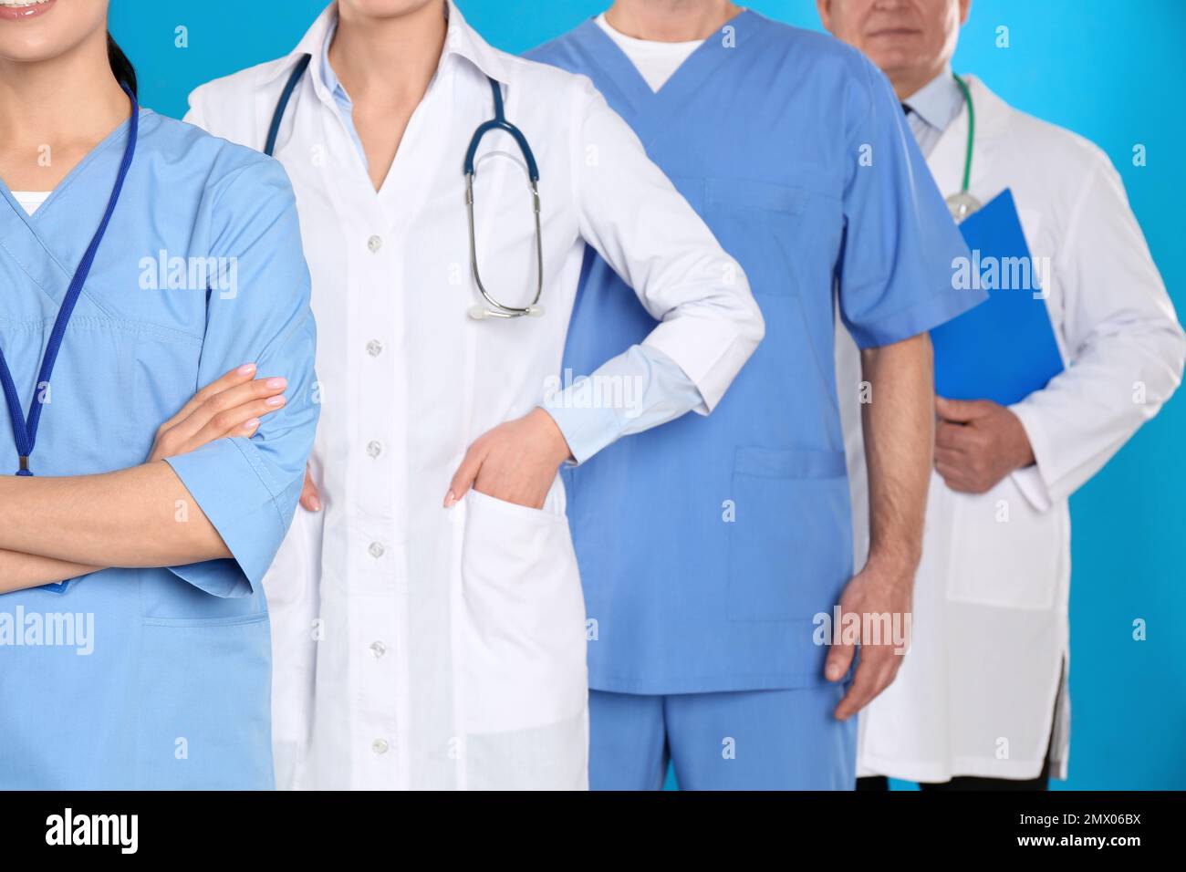 Group medical doctors different hi-res stock photography and images - Alamy