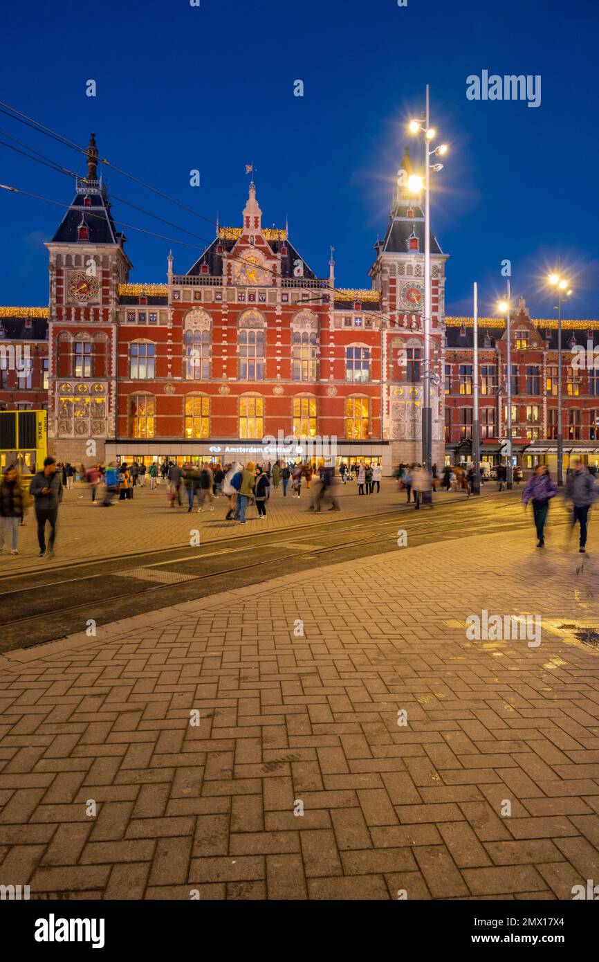 Ijzijde Amsterdam Centraal Hoe Kom Je Bij Centraal Station DONVOJ Ijzijde Amsterdam Centraal Hoe Kom Je Bij Centraal Station DONVOJ
