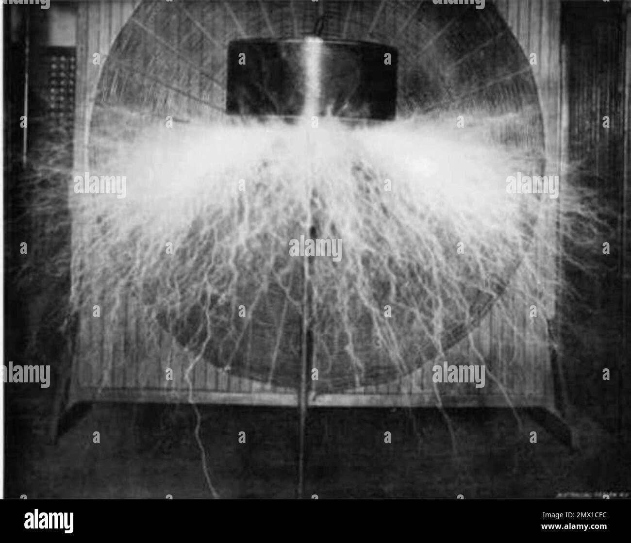 Tesla prototype magnifying transmitter Stock Photo Alamy