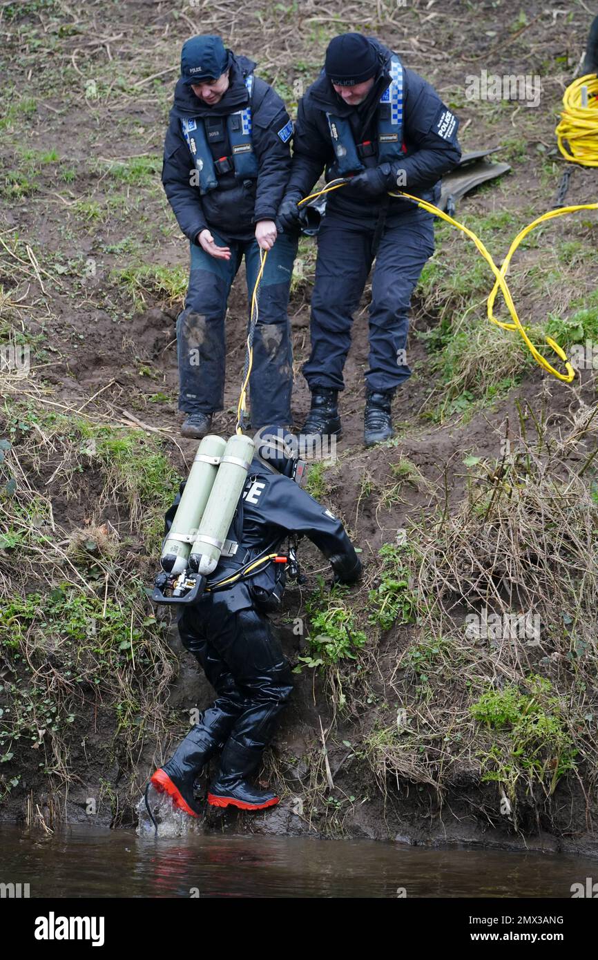 https://c8.alamy.com/comp/2MX3ANG/a-diver-with-the-specialist-search-teams-from-lancashire-police-on-the-banks-of-the-river-wyre-in-st-michaels-on-wyre-lancashire-as-the-search-continues-for-missing-woman-nicola-bulley-who-was-last-seen-on-the-morning-of-friday-january-27-when-she-was-spotted-walking-her-dog-on-a-footpath-by-the-river-picture-date-thursday-february-2-2023-2MX3ANG.jpg