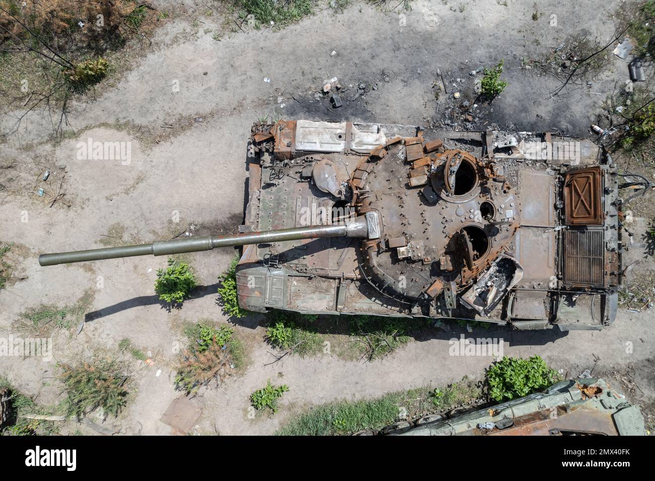 Destruct Tank Ukraine war destruction tank hi-res stock photography and images - Alamy