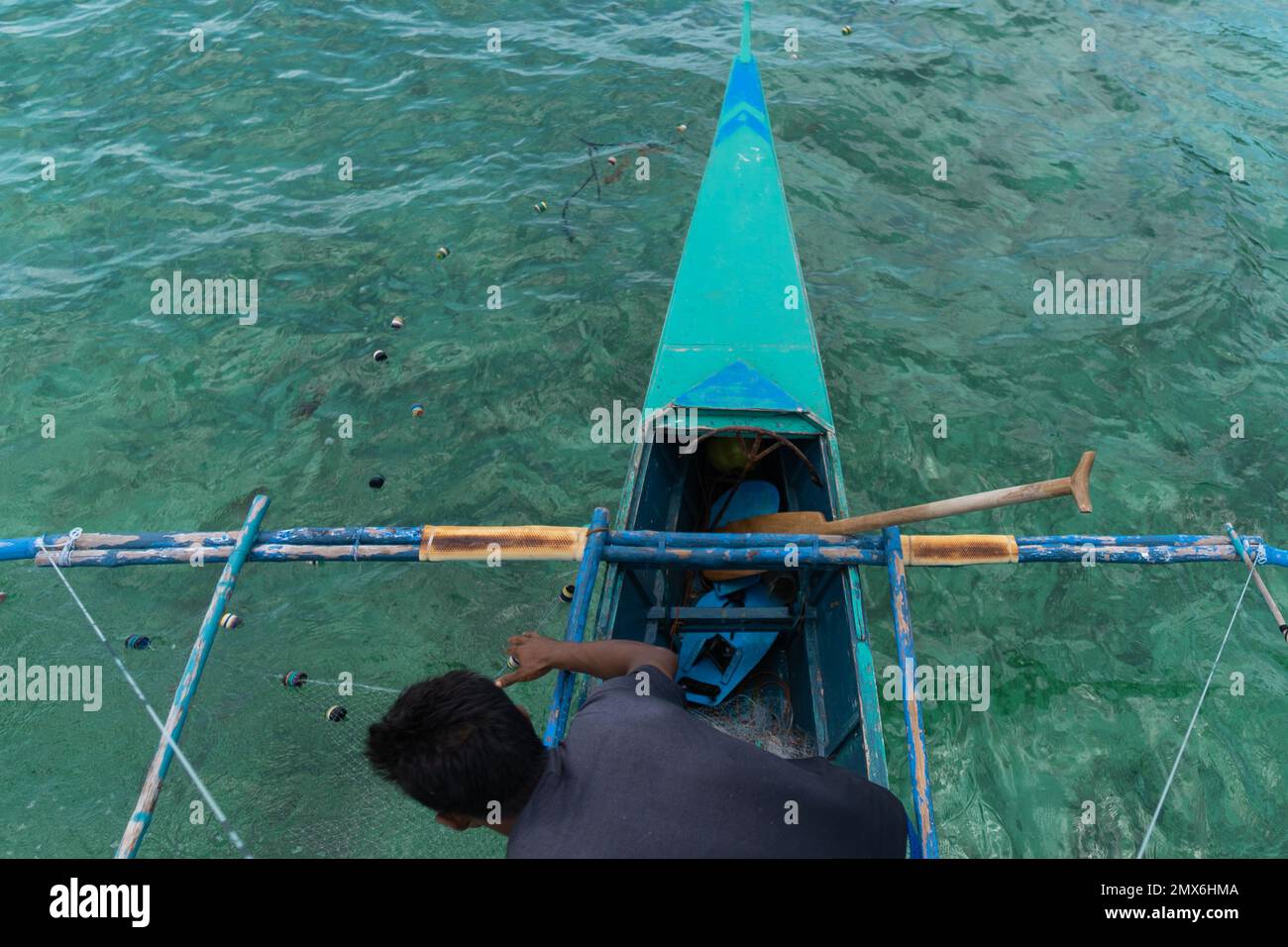 Fisherman fishing net philippines hi-res stock photography and images -  Page 2 - Alamy