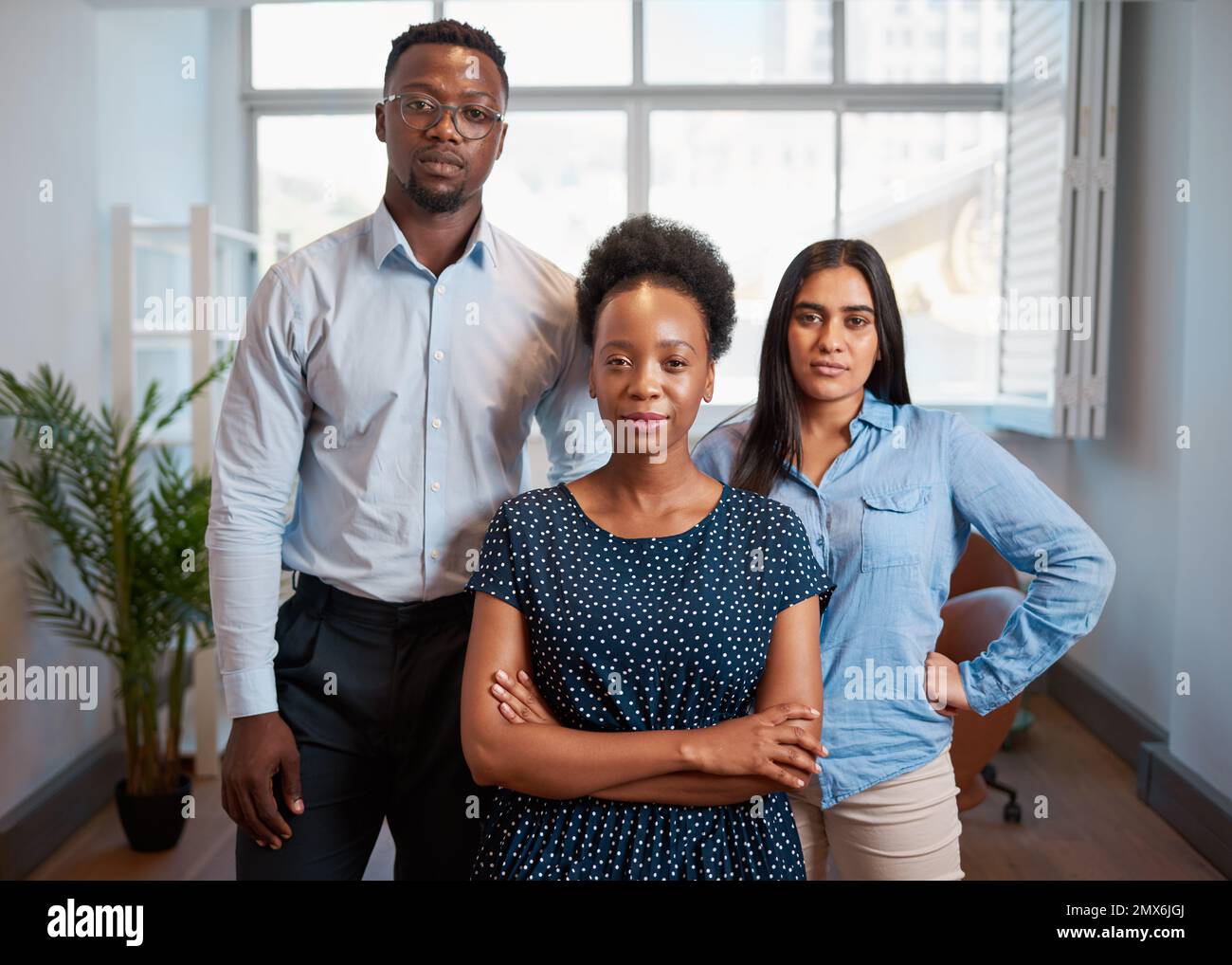 Business attire group of people hi-res stock photography and images - Alamy