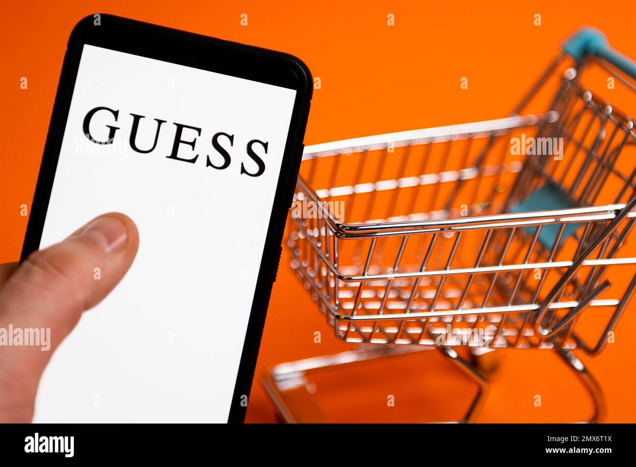 Guess logo hi-res stock photography and images - Alamy