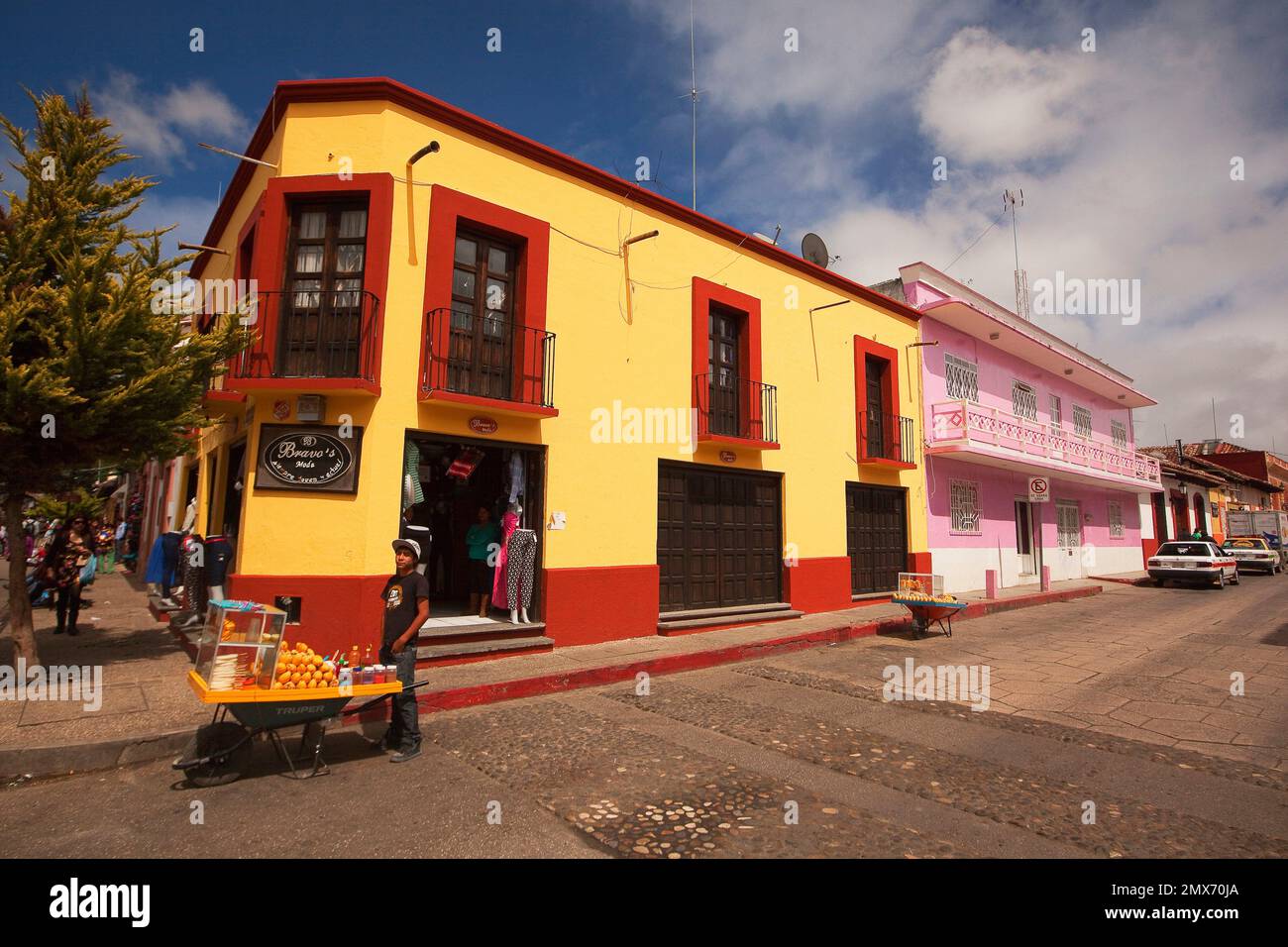 San cristobal de las casas chiapas state mexico hi-res stock photography  and images - Alamy