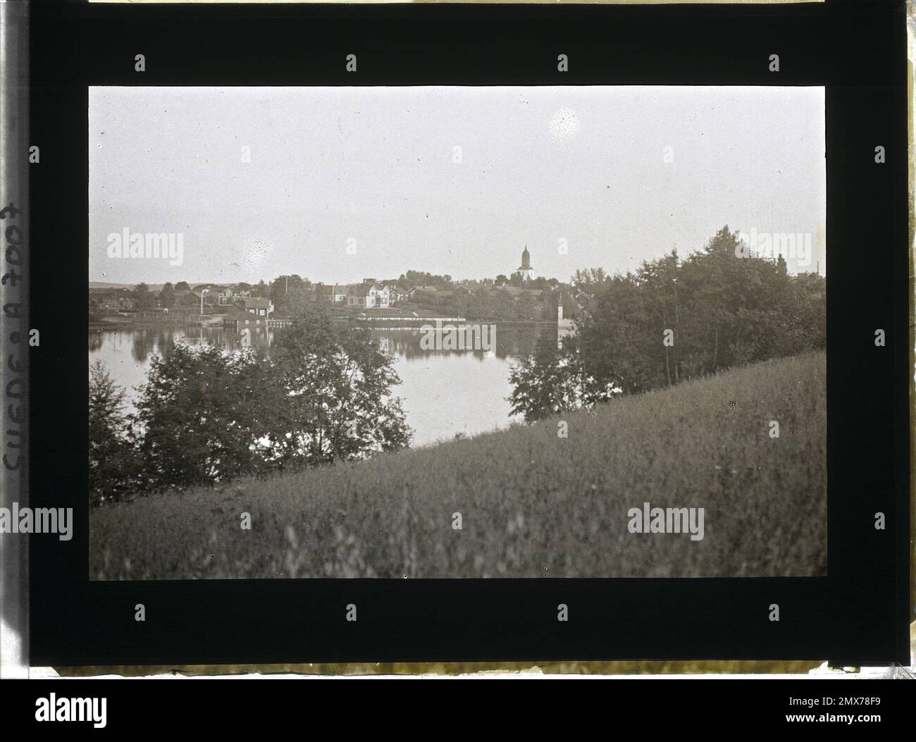 Hedemora, Sweden seen towards the village on the side of Lake Brunnsjön , 1910 - Voyage of Albert Kahn and Auguste Léon in Scandinavia - (August 9 - September 14) Stock Photo