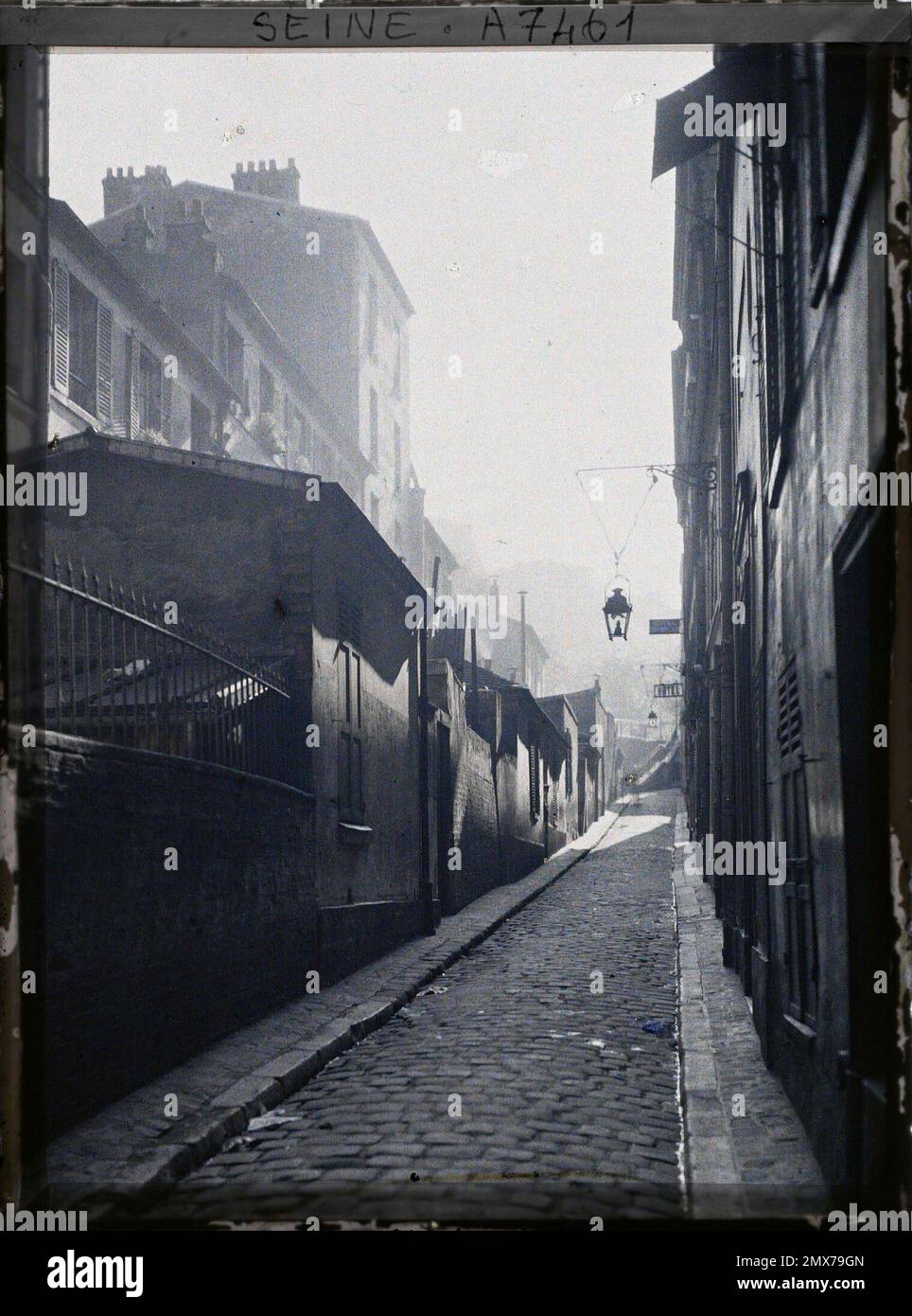 Floor reverbere rue quartier habitat architecture france paris rue