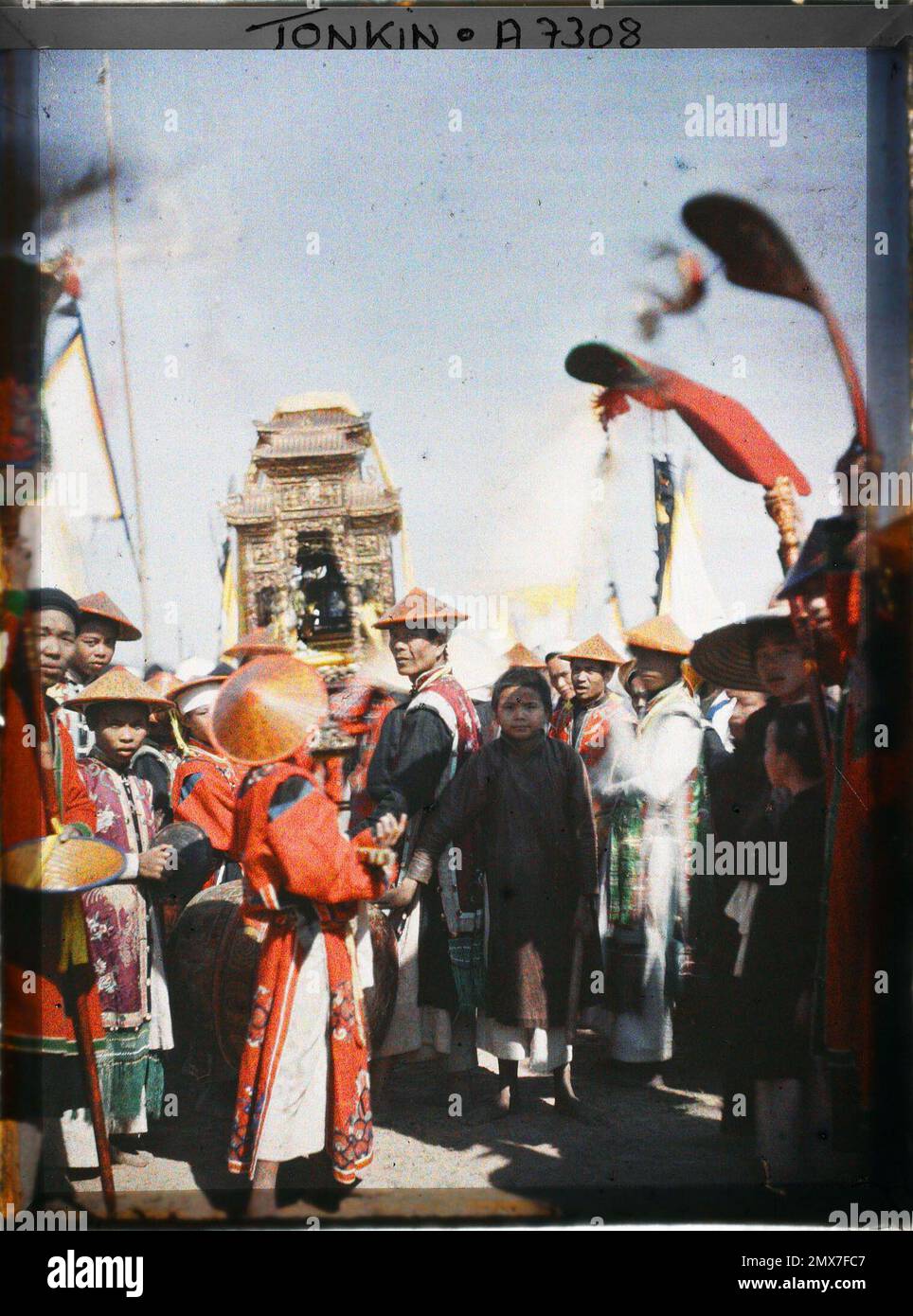 Tonkin, Indochina the funeral procession of a great mandarin , Léon