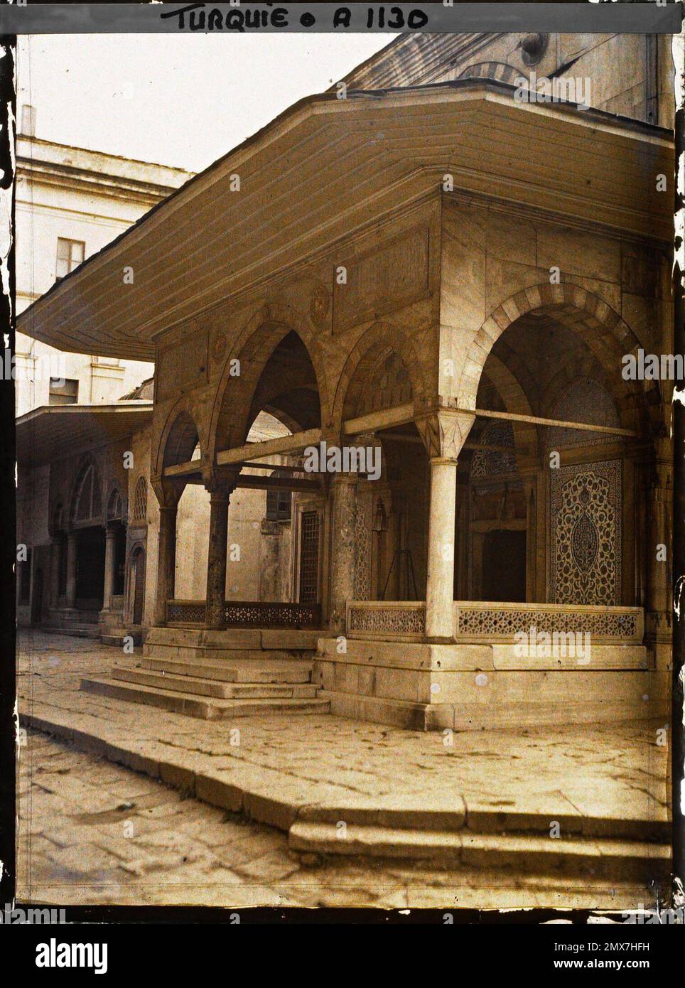 Turbe Constantinople (current Istanbul), Turkey Entrance to the Türbe ...