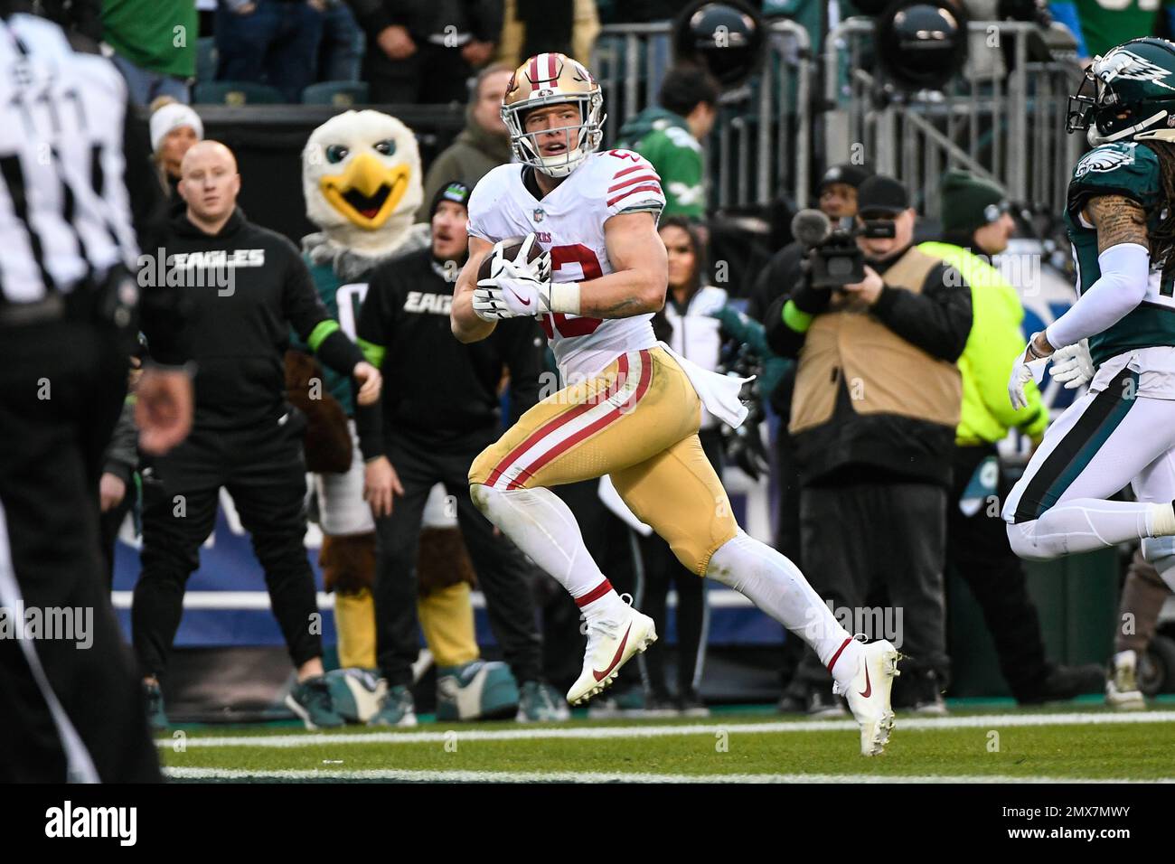 Philadelphia, Pennsylvania, USA. 29th Jan, 2023. Pennsylvania, USA; San Francisco 49ers running back Christian McCaffrey (23) runs in for a touch down against the Philadelphia Eagles during the first half of the NFC Championship in Philadelphia, Pennsylvania. Mandatory Credit Eric Canha/CSM/Alamy Live News Stock Photo