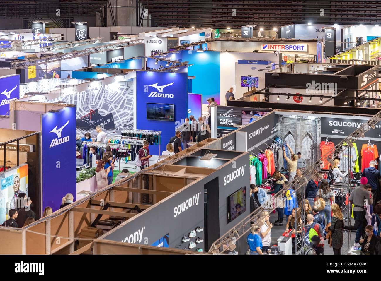 A picture of a running expo inside a pavillion, in this case for the