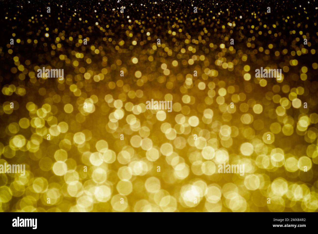 Shiny gold background texture hi-res stock photography and images - Alamy