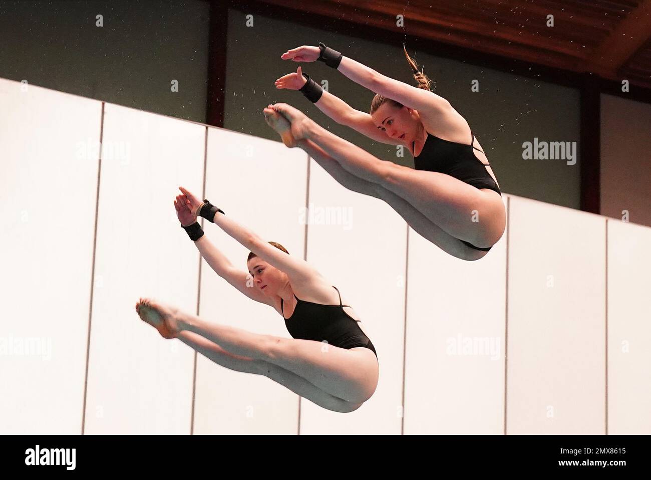 Andrea Spendolini Sirieix (left) and Lois Toulson in action during the