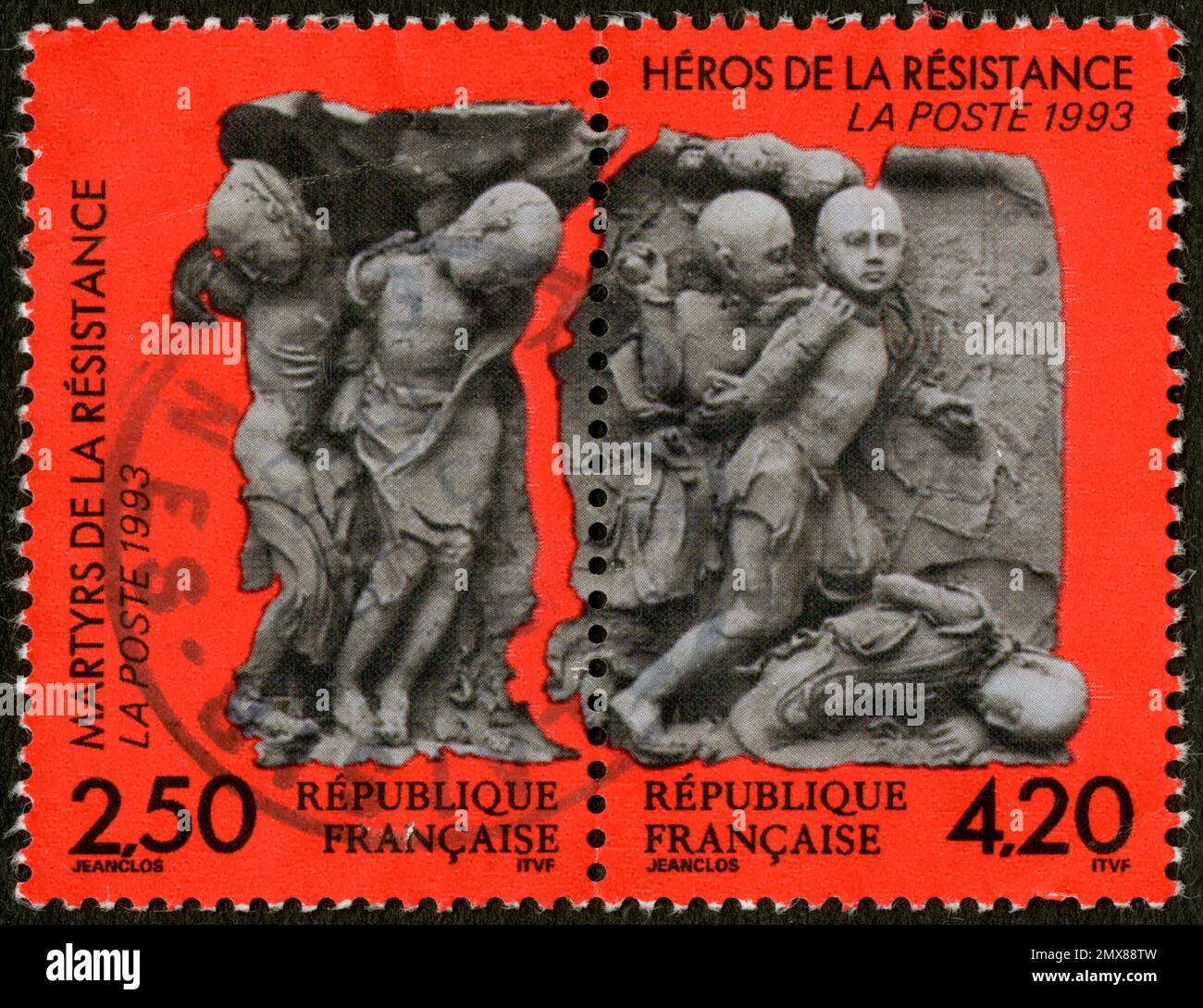 DEUX TIMBRES OBLITÉRÉS MARTYRS DE LA RÉSISTANCE ET HÉROS DE LA RÉSISTANCE. LA POSTE 1993. RÉPUBLIQUE FRANÇAISE. 2,50. 4,20 Stock Photo