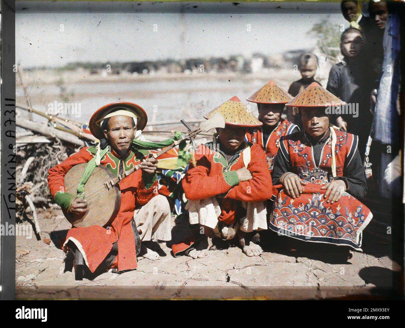 Tonkin, Indochina the funeral procession of a great mandarin , Léon
