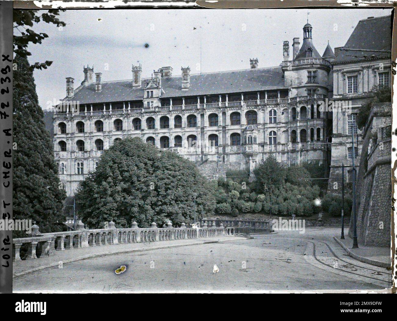 Blois, France Le Château, facade of Loges, taken from the François 1er Wing side , 1915-Center of France, Loiret, Indre-et-Loire, Loir-et-Cher-Jean Brunhes and Auguste Léon-(August) Stock Photo