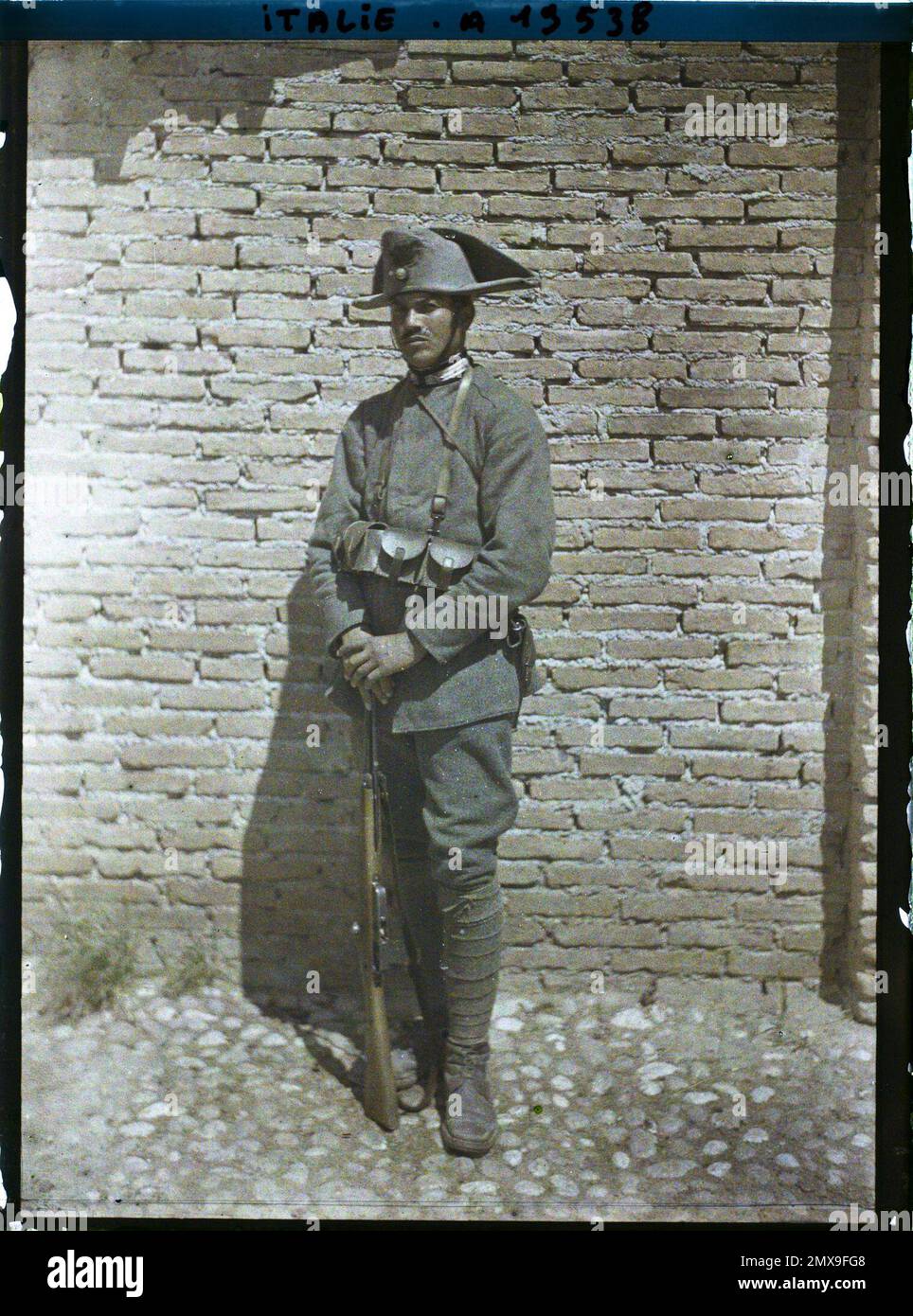Verona, Italy Carabinier Italian , 1918 - Italy - Fernand Cuville - (March -August) Stock Photo