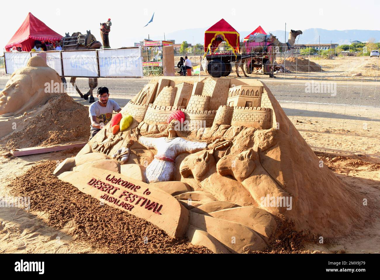 Sand artist ajay rawat hires stock photography and images Alamy
