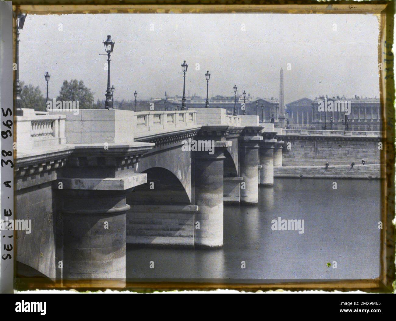 Paris (8th arr.), France Le Pont et la Place de la Concorde , Stock Photo