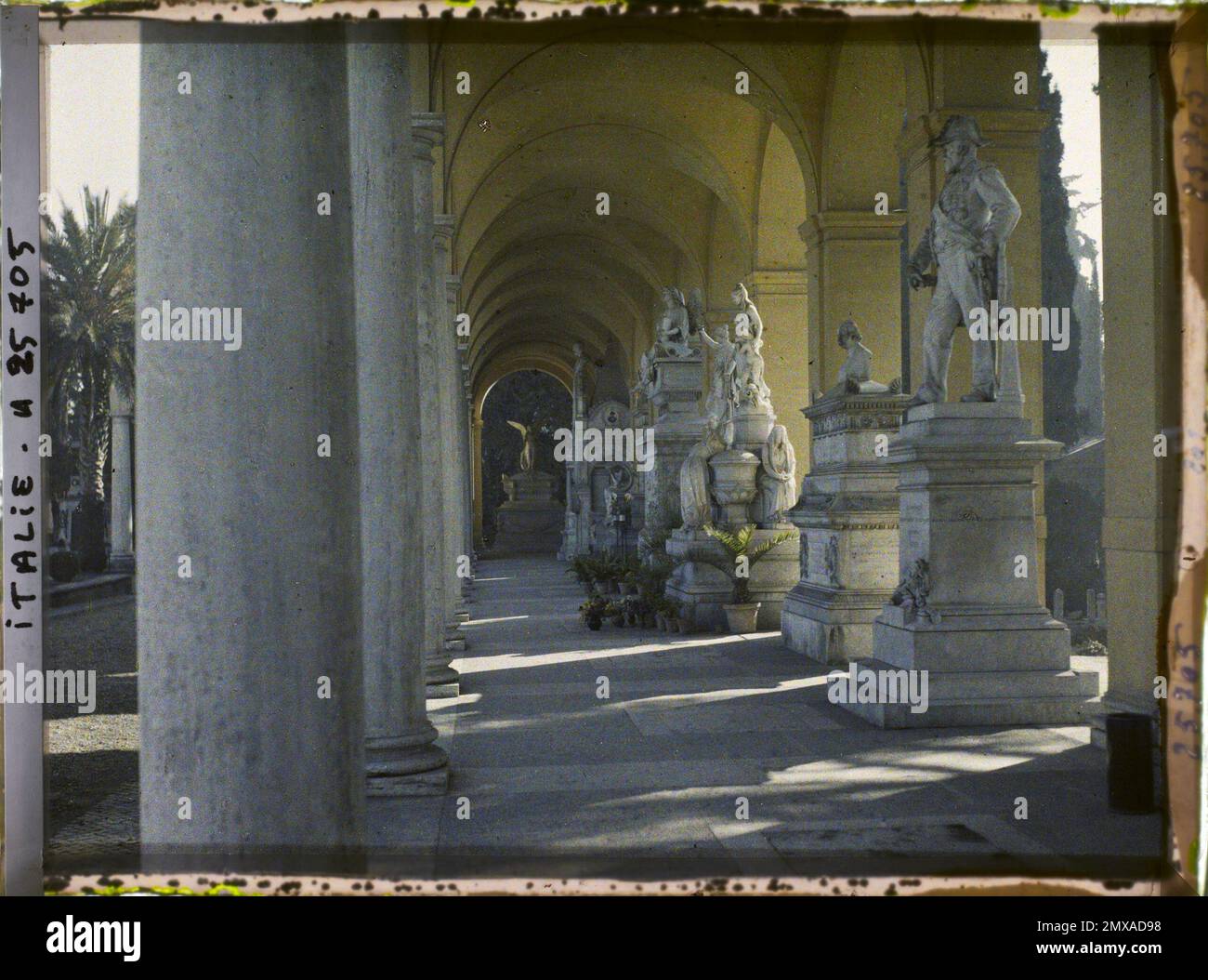 Campo verano cemetery in rome hi-res stock photography and images - Alamy