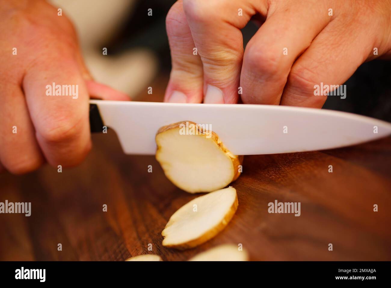 Baden cuisine, jerusalem artichoke (Helianthus tuberosus), earth apple