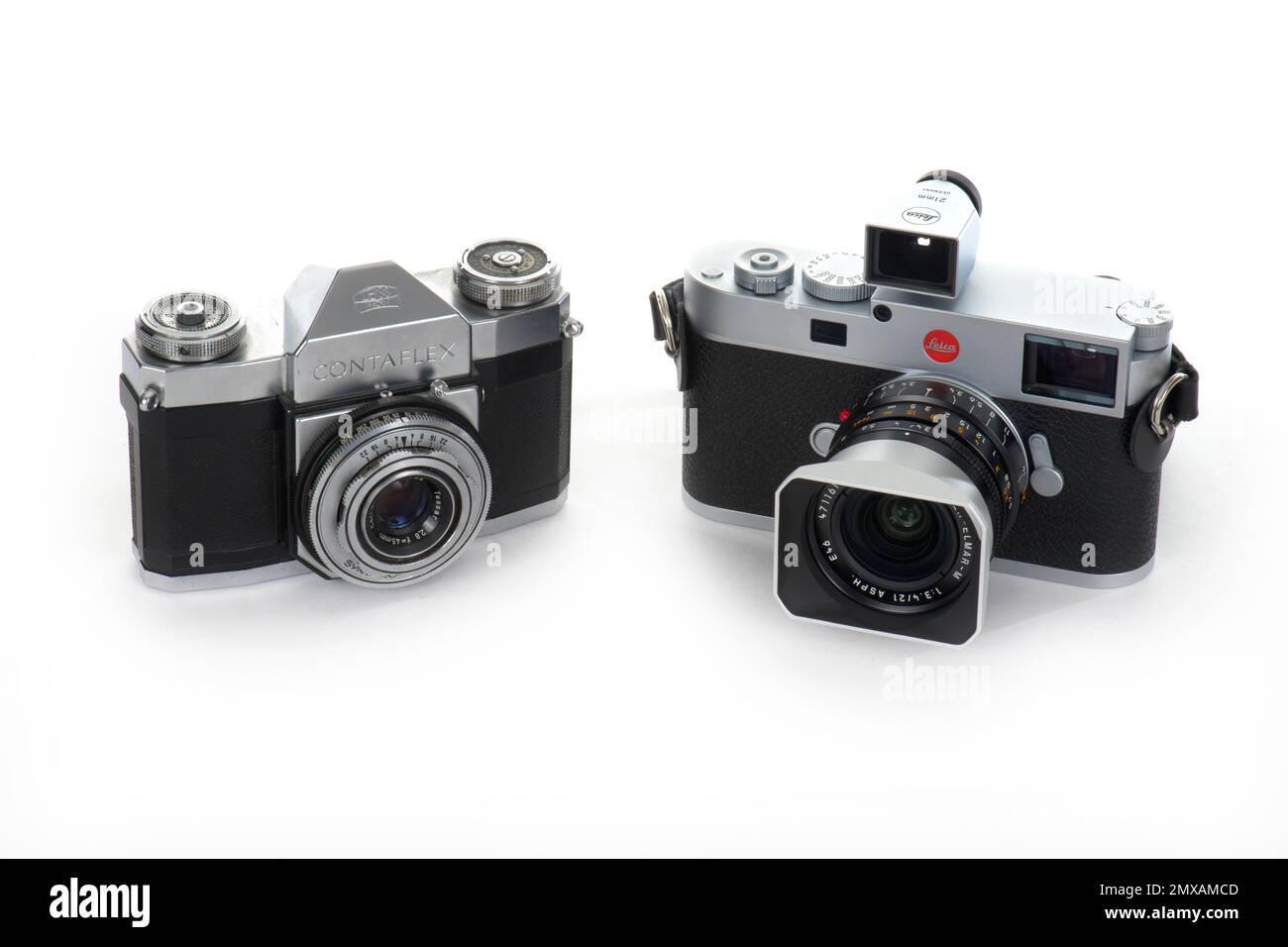 Camera history, Zeiss-Ikon Contaflex with Tessar 2. 8 45mm from 1959 and Leica M11 from 2022, Germany Stock Photo